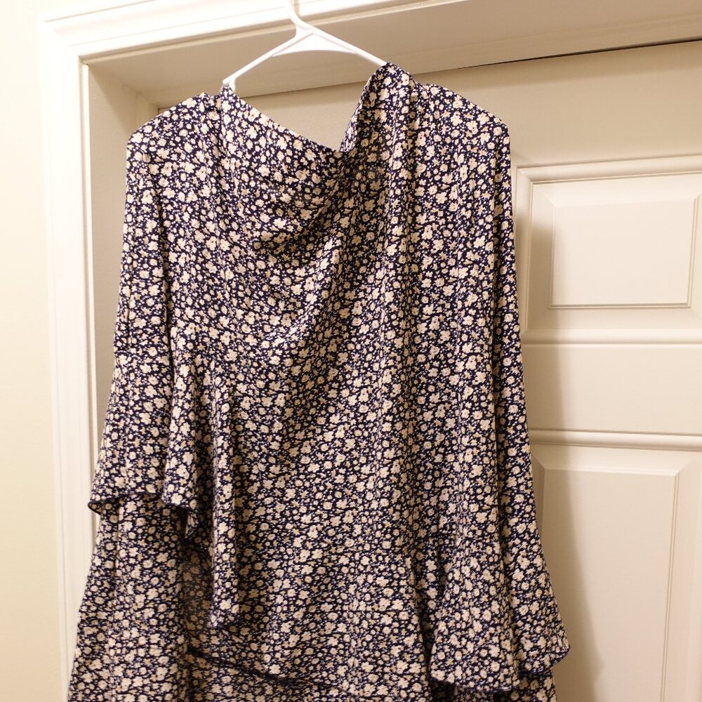 Woman's floral skirt, size L, from BTFRM, hi-lo hemline NWT